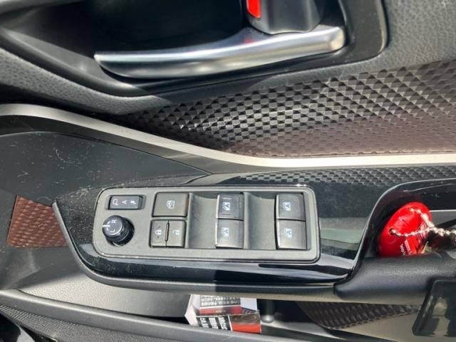 C-HR 4WD
