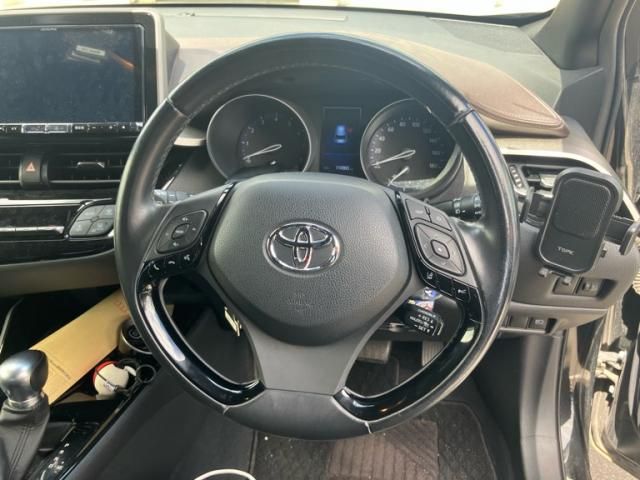 C-HR 4WD