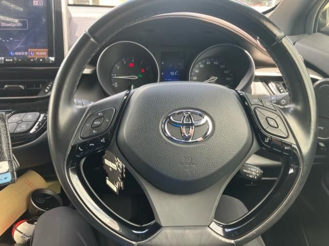 C-HR 4WD