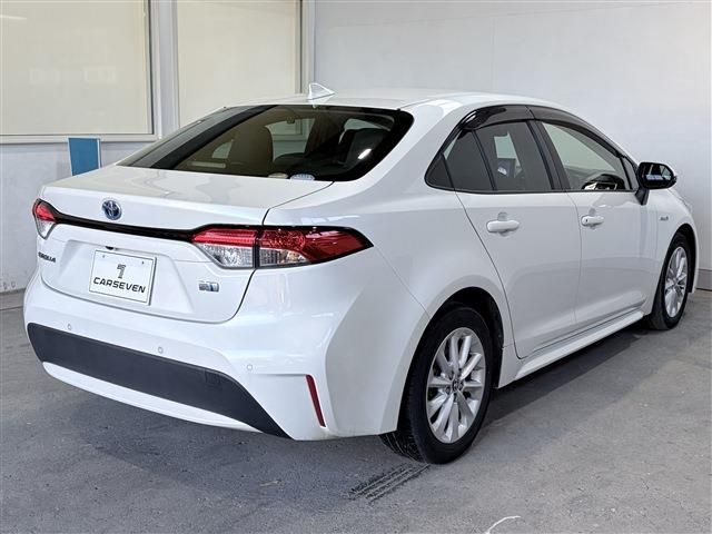 COROLLA sedan HYBRID 4WD