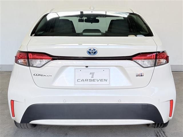 COROLLA sedan HYBRID 4WD