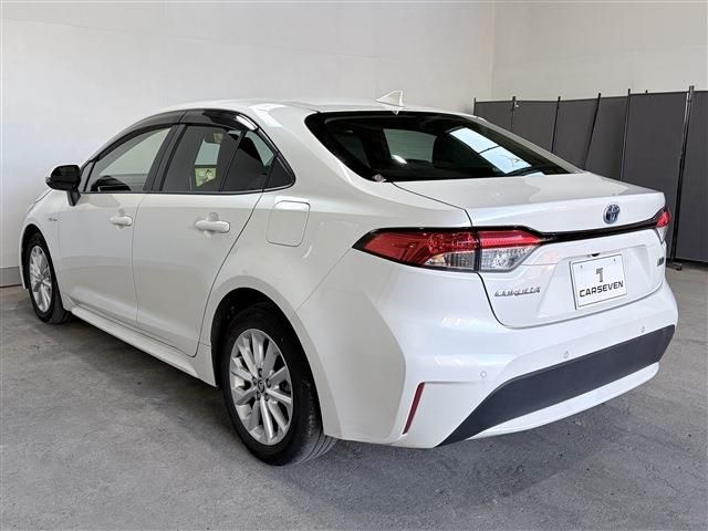 COROLLA sedan HYBRID 4WD