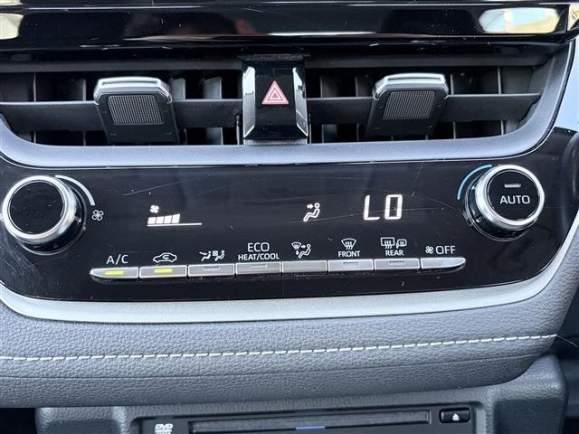 COROLLA sedan HYBRID 4WD
