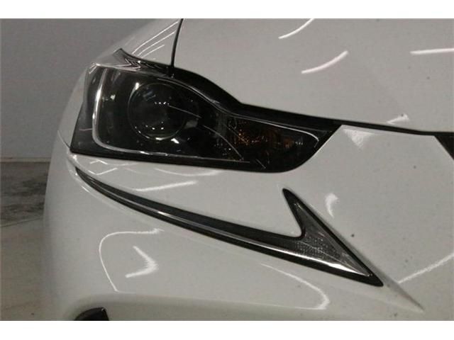 LEXUS IS300