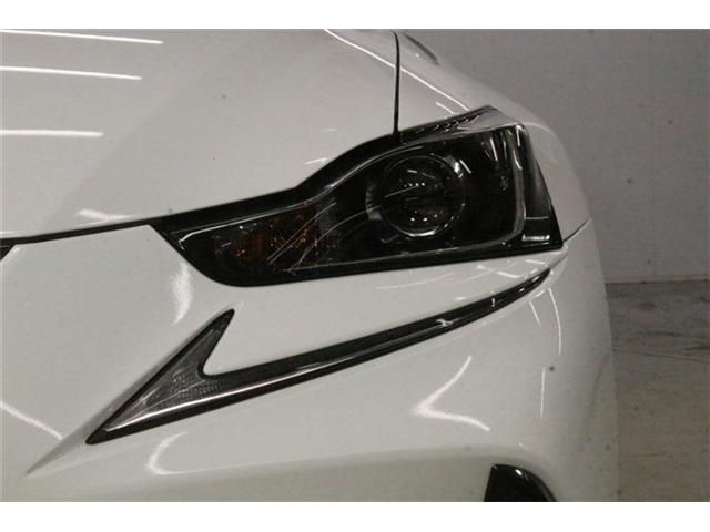 LEXUS IS300