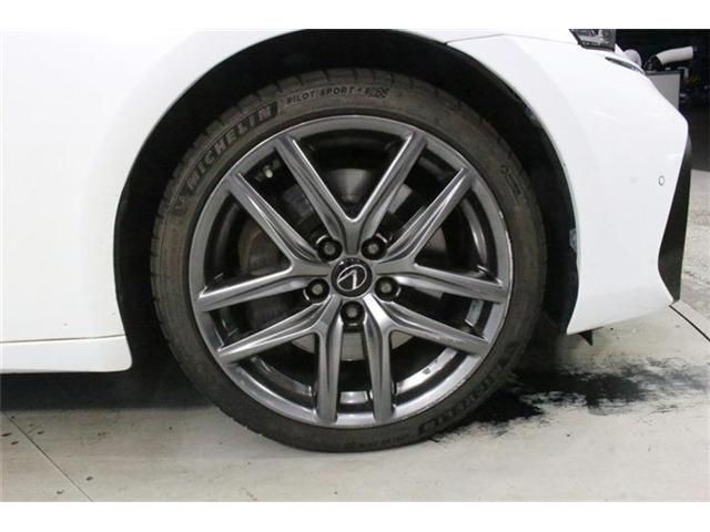 LEXUS IS300