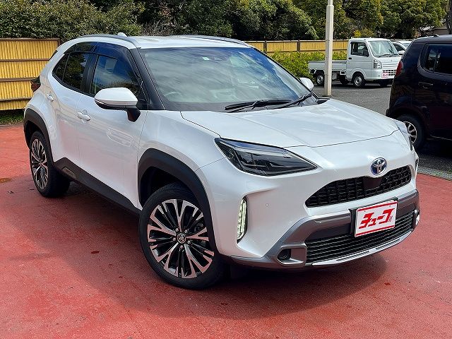 YARIS CROSS HYBRID