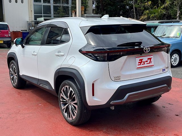 YARIS CROSS HYBRID