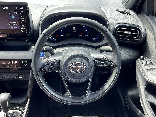 YARIS CROSS HYBRID