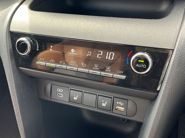 YARIS CROSS HYBRID