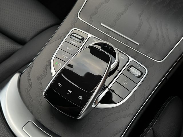 MERCEDES BENZ C class sedan