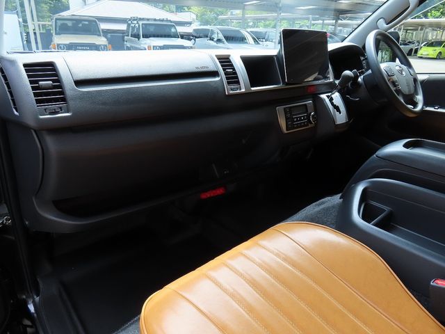 HIACE wagon 4WD