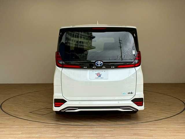 NOAH HYBRID