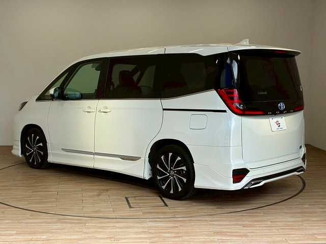 NOAH HYBRID