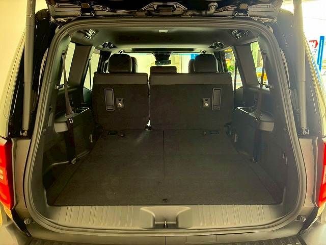 LANDCRUISER 250