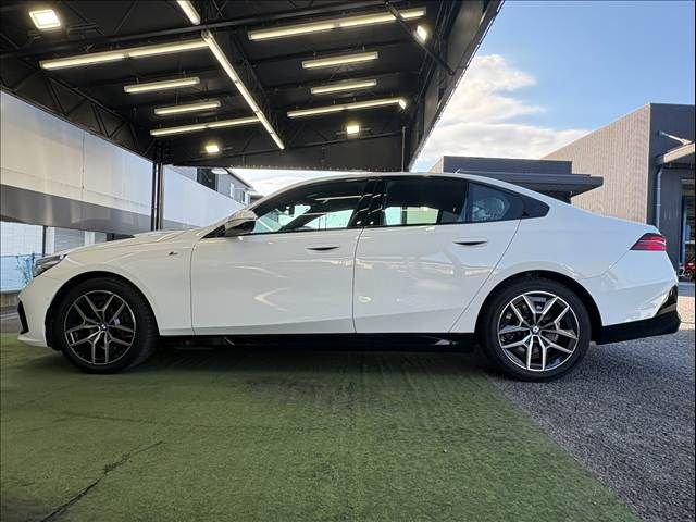 BMW 5series sedan