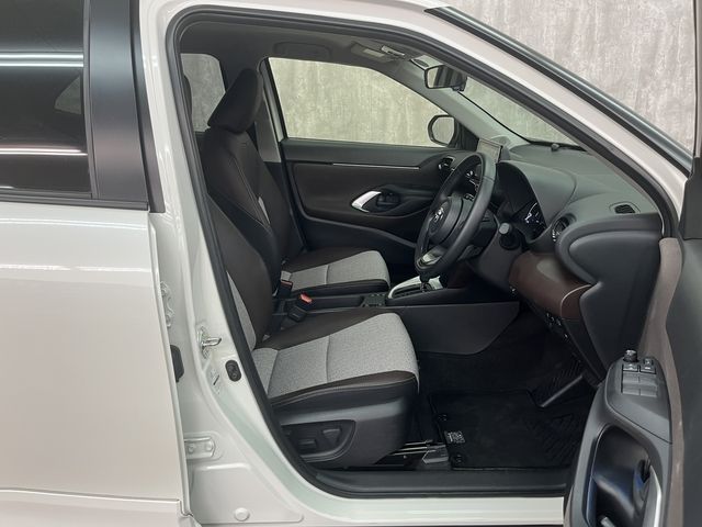 YARIS CROSS HYBRID