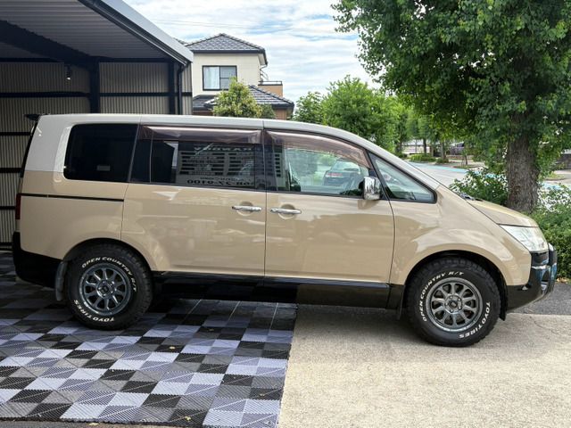 DELICA D:5 4WD