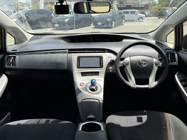 PRIUS PHV