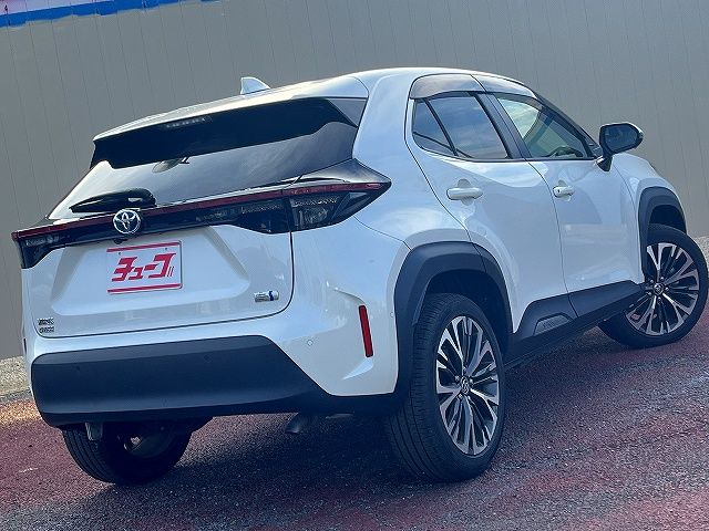 YARIS CROSS HYBRID