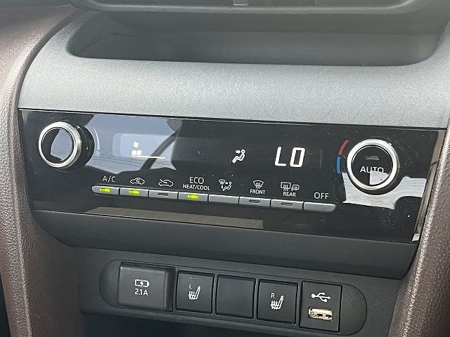 YARIS CROSS HYBRID