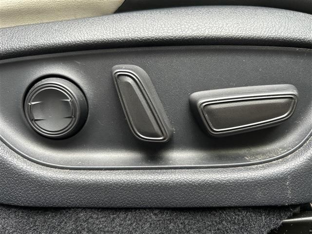 CROWN sedan hybrid 4WD