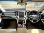 CROWN sedan