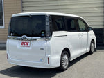 VOXY HYBRID