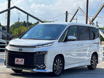 VOXY HYBRID