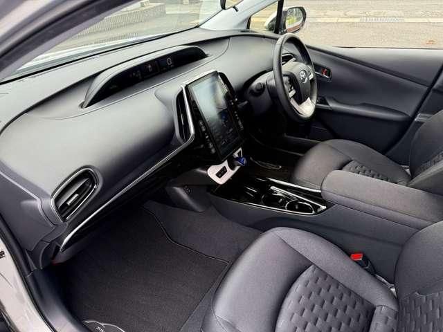 PRIUS PHV
