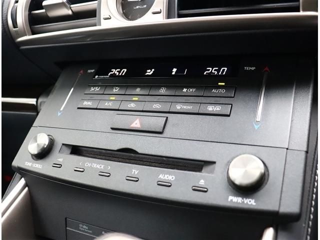 LEXUS IS300h