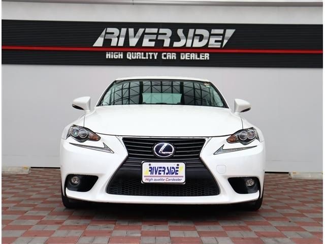 LEXUS IS300h
