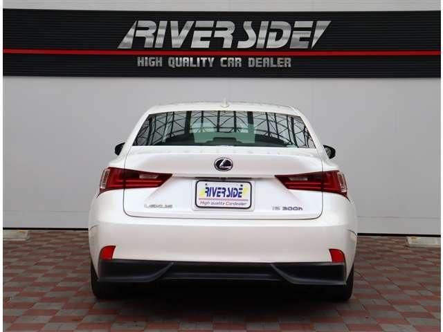 LEXUS IS300h