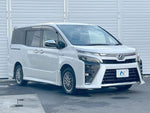 VOXY HYBRID