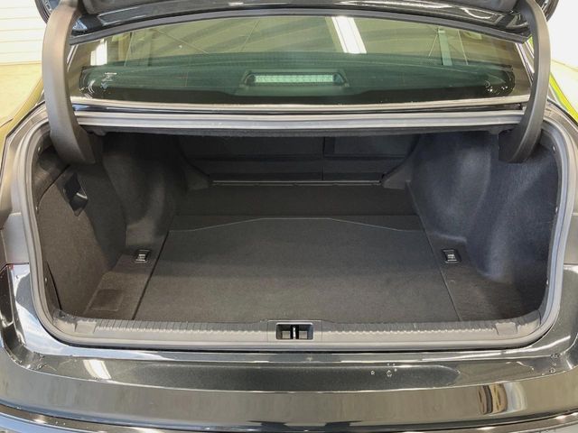 LEXUS IS300h