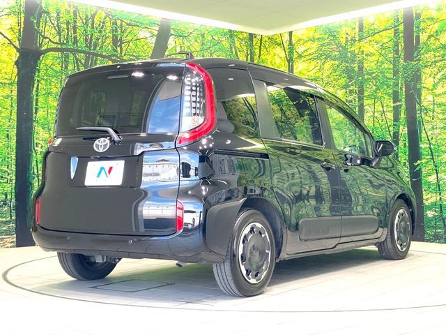 SIENTA HYBRID