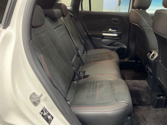 MERCEDES BENZ GLA class