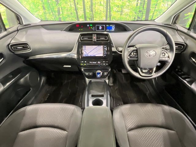 PRIUS 4WD