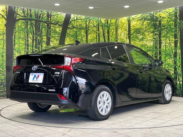 PRIUS 4WD