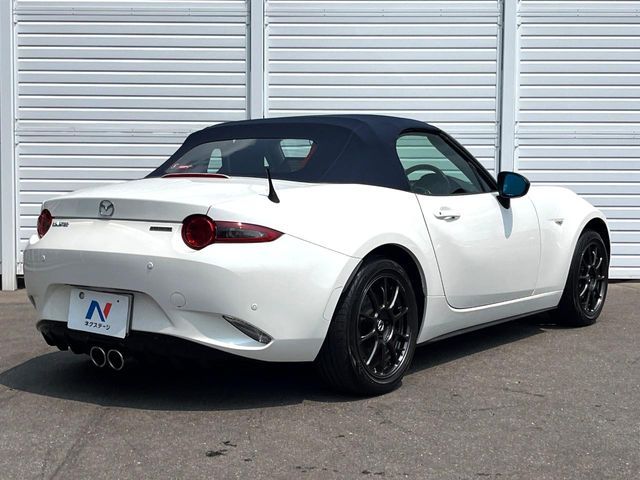 ROADSTER
