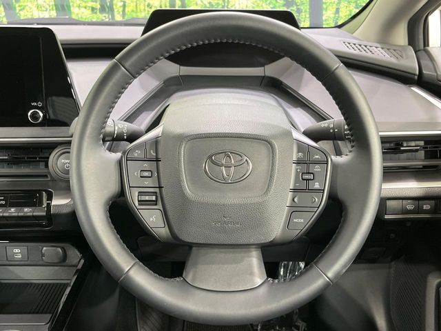 PRIUS 4WD