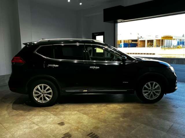 X-TRAIL HYBRID 4WD