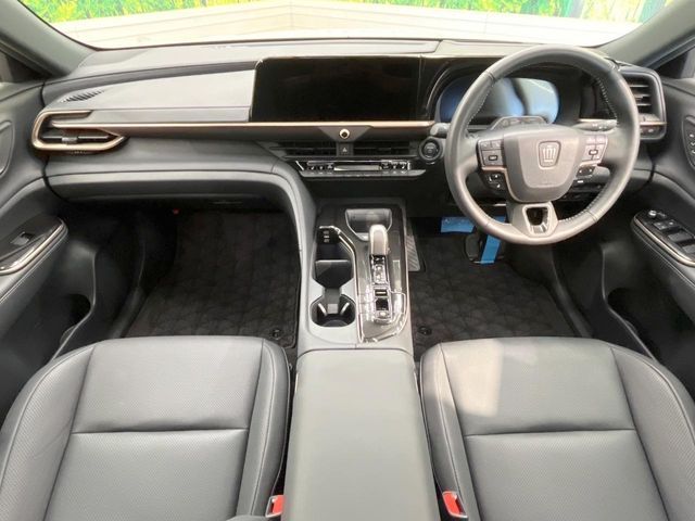 CROWN SPORT