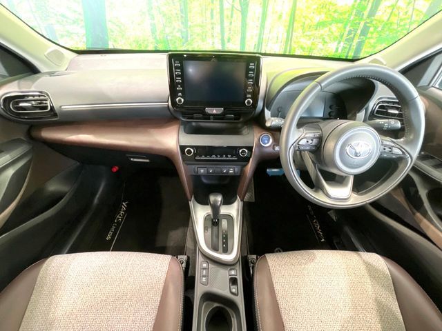 YARIS CROSS HYBRID