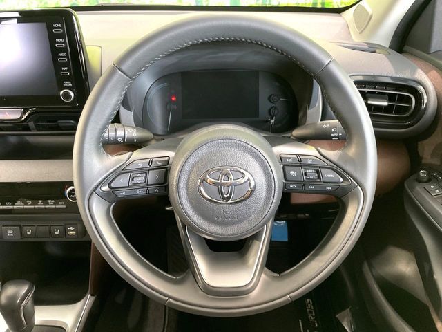 YARIS CROSS HYBRID