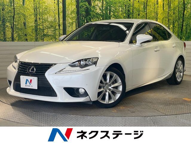 LEXUS IS300h