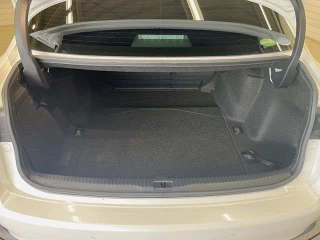LEXUS IS300h