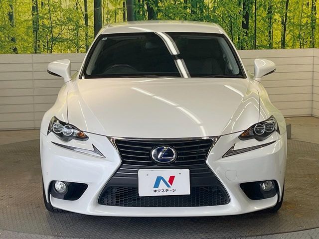LEXUS IS300h