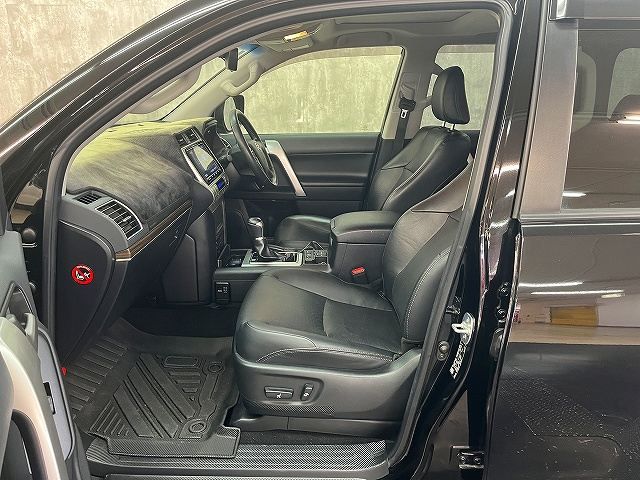 LANDCRUISER PRADO