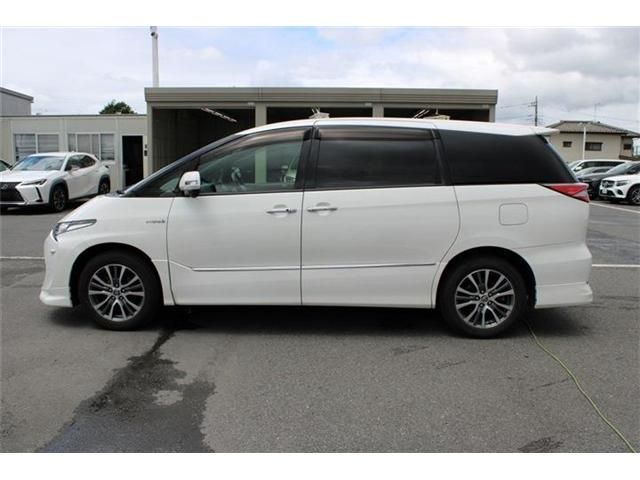 ESTIMA HYBRID 4WD